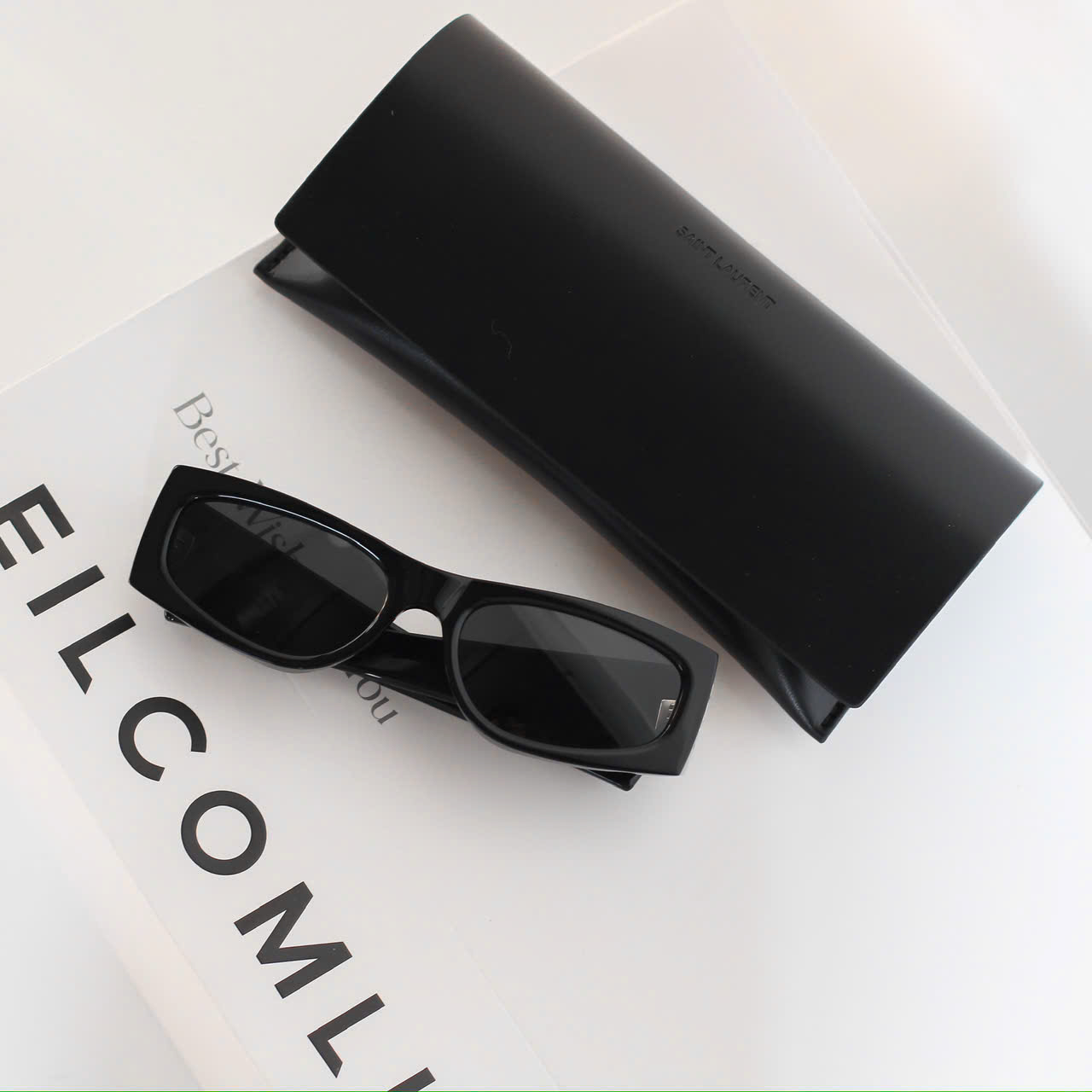 Phụ kiện Chanel xa xỉ auth